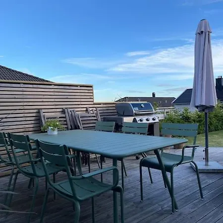 Spacious Modern In Close Proximity To Ons Villa *